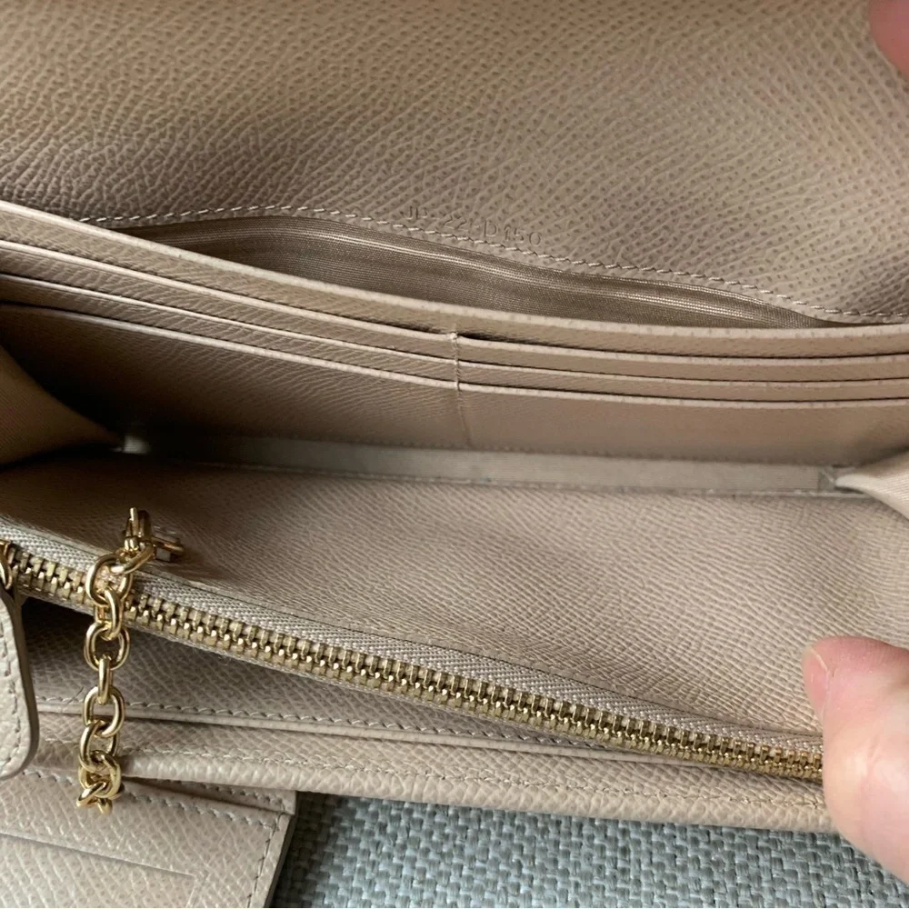 Salvatore Farragamo Gancini Continental wallet